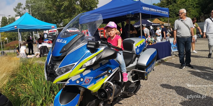 Piknik rekrutacyjny - mundurowi zachęcają do służby (fot. Małgorzata Kaliszewska)