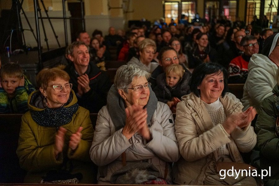 Widzowie Przeglądu Teatrów Amatorskich „Kurtyna”