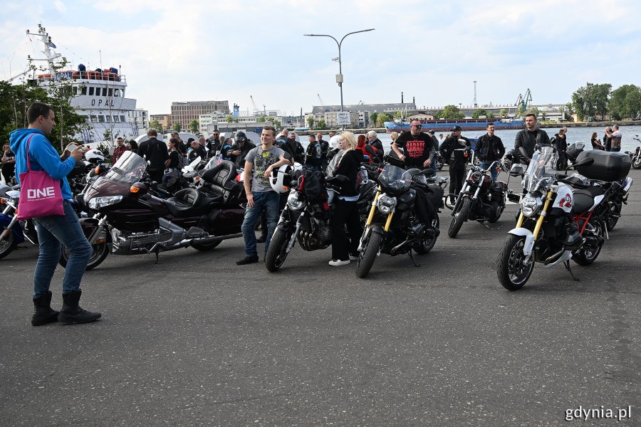 Motocykliści na Molo Południowym (fot. Michał Puszczewicz)