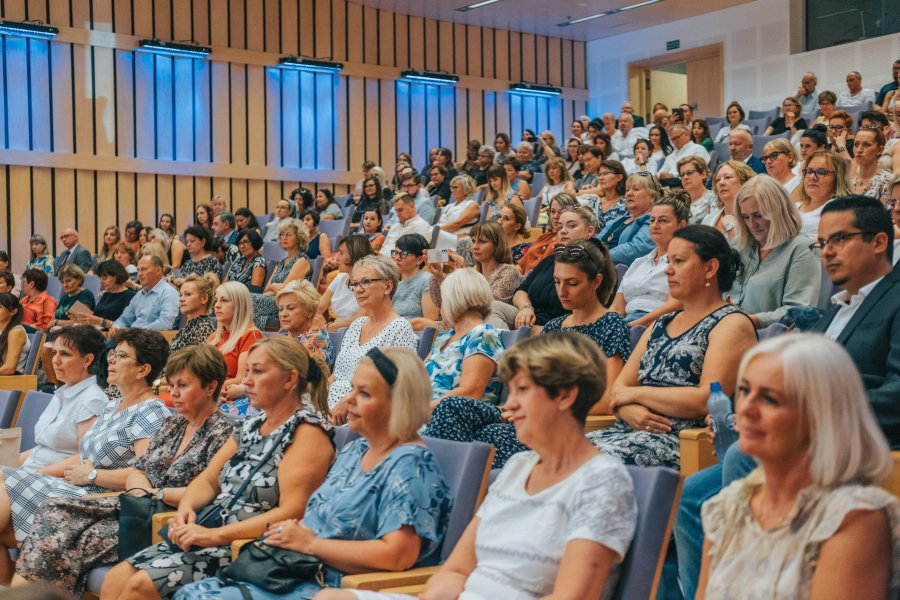 Publiczność uroczystości 