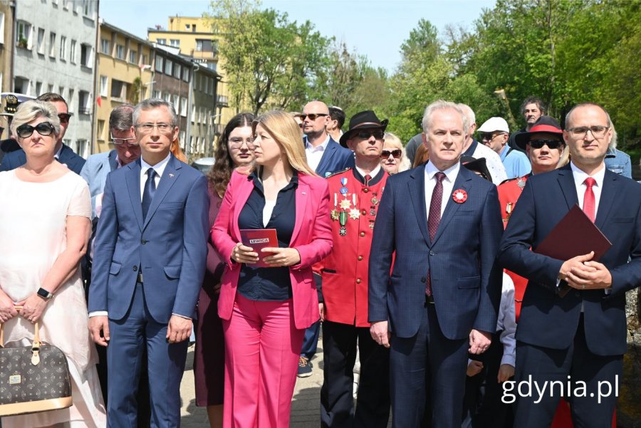 Na zdjęciu (od lewej): Marek Rutka, były poseł (Lewica), Katarzyna Ueberhan, posłanka (Lewica), Sławomir Rybicki senator (KO), Emil Rojek, wicewojewoda (fot. Magdalena Starnawska) 