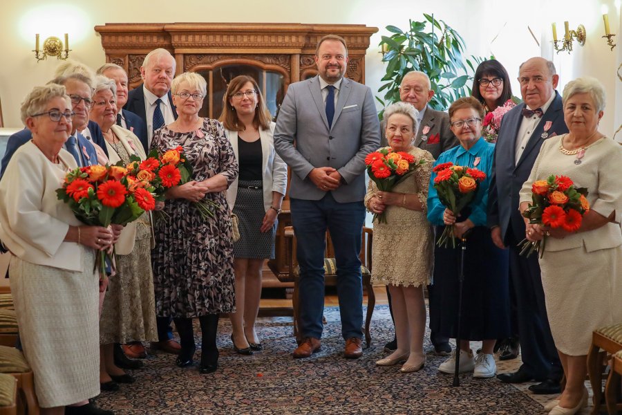 Marek Łucyk wraz z nagrodzonymi / fot. M. Kozłowski