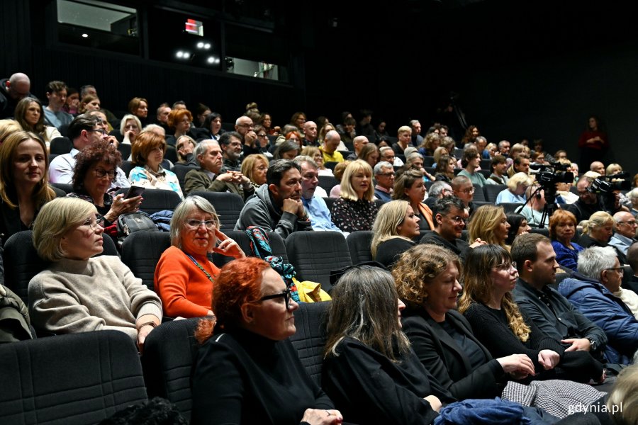 Publiczność zgromadzona w Gdyńskim Centrum Filmowym na spotkaniu z Agnieszką Holland. Wśród gości m.in. radny Norbert Anisowicz 