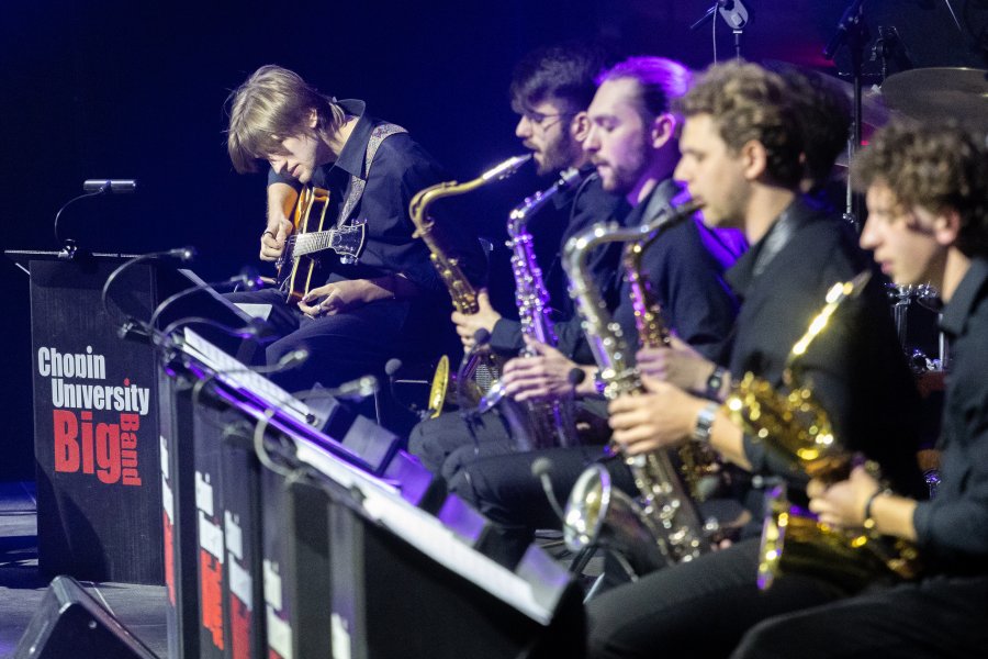 Muzycy Chopin University Big Bandu podczas festiwalu Gdynia Classica Nova