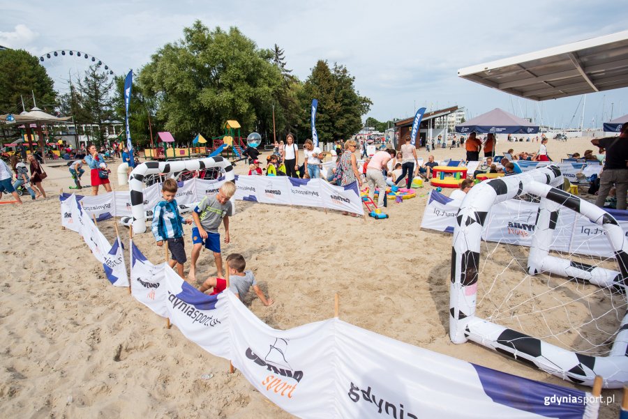 "Pożegnanie wakacji" z GCS na plaży, fot. Dawid Linkowski