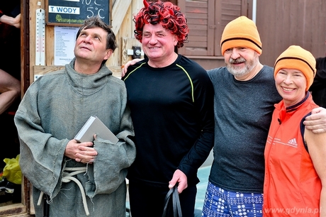 Neptun ochrzcił gdyńskie Morsy, fot. Maciej Czarniak Neptun ochrzcił gdyńskie Morsy, fot. Maciej Czarniak
