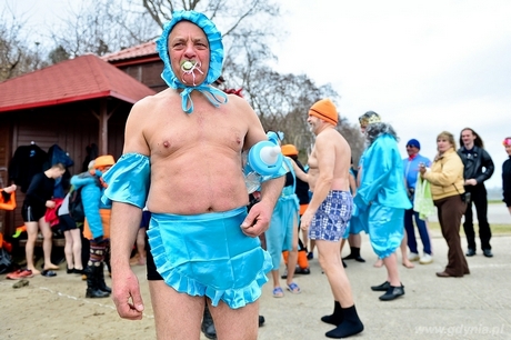Neptun ochrzcił gdyńskie Morsy, fot. Maciej Czarniak Neptun ochrzcił gdyńskie Morsy, fot. Maciej Czarniak