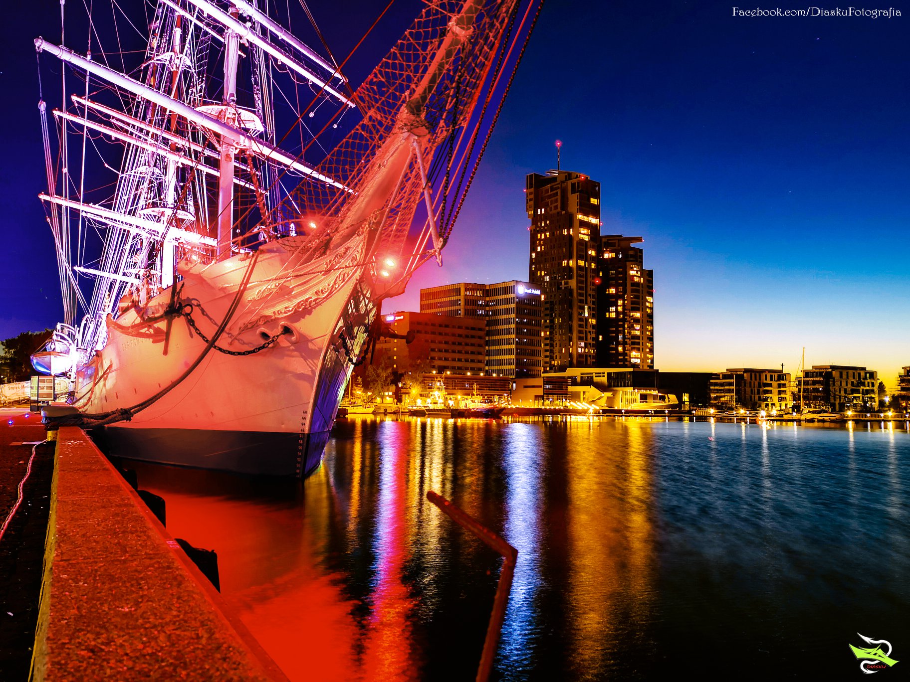 Sea Towers od strony basenu Prezydenta. Fot. Diasku Fotografia / Gdynia w Obiektywie