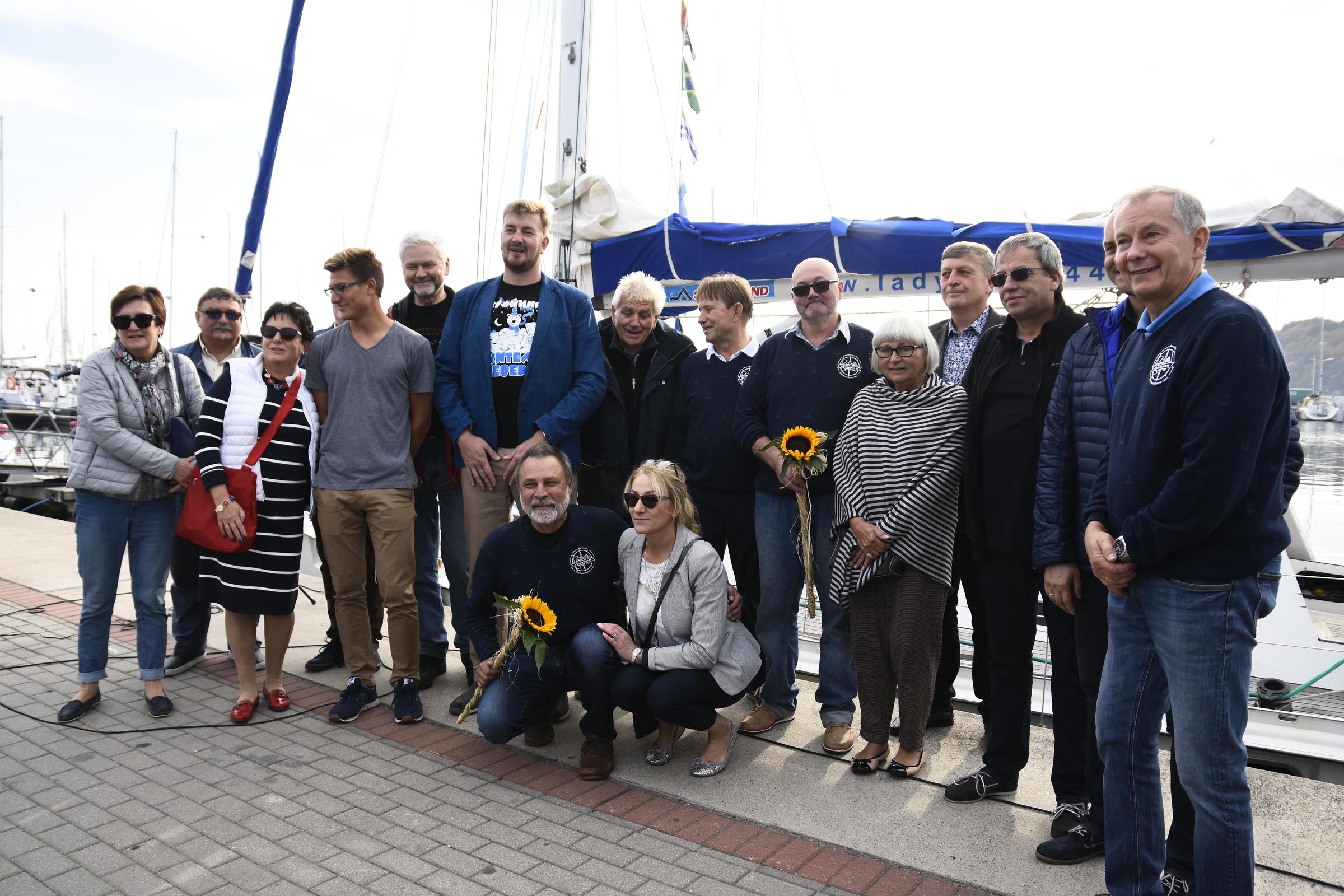 Jacht wszedł do gdyńskie mariny dzisiaj, 16 października o godz. 12.00. Rejs odbył się pod hasłem „Dookoła świata i za oba kręgi polarne”, fot. Jan Ziarnicki