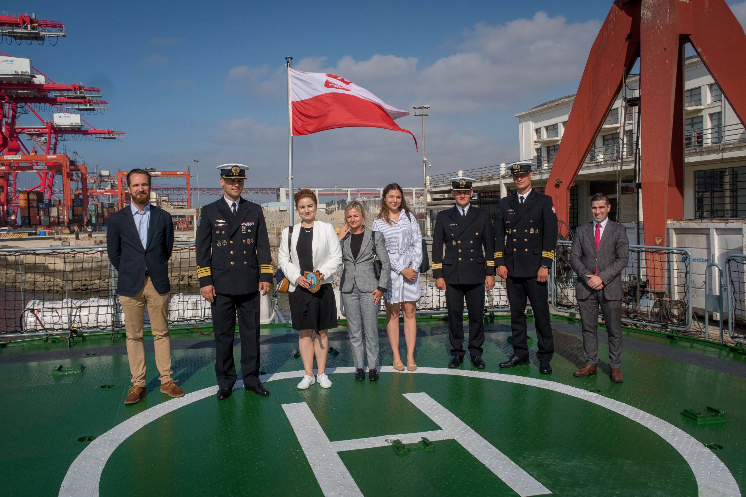 Wizyta przedstawicieli ambasady RP w Lizbonie na pokładzie okrętu „Wodnik” // fot. st. mar. Kamil Subocz