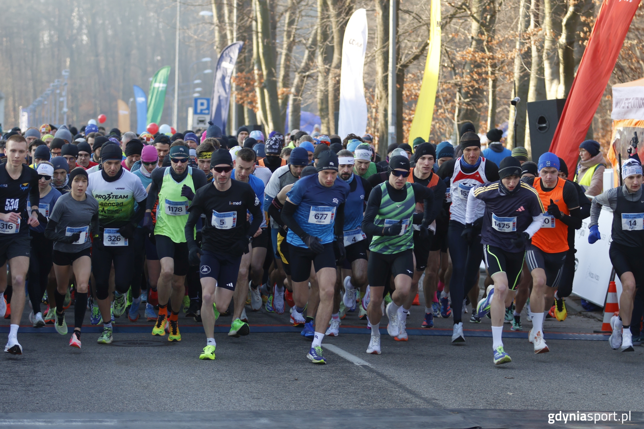 Start Biegu Urodzinowego Gdyni z Decathlon (fot. Wojciech Szymański)